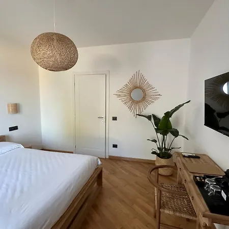 Vistalago Guest house *
